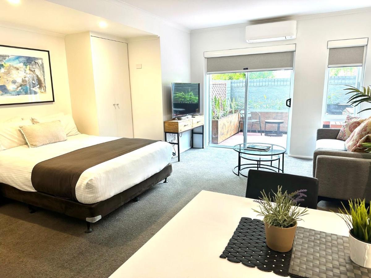 Adelaide Dress Circle Apartments - Archer Street Екстер'єр фото