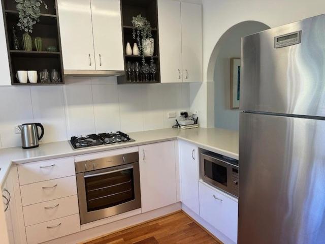 Adelaide Dress Circle Apartments - Archer Street Екстер'єр фото