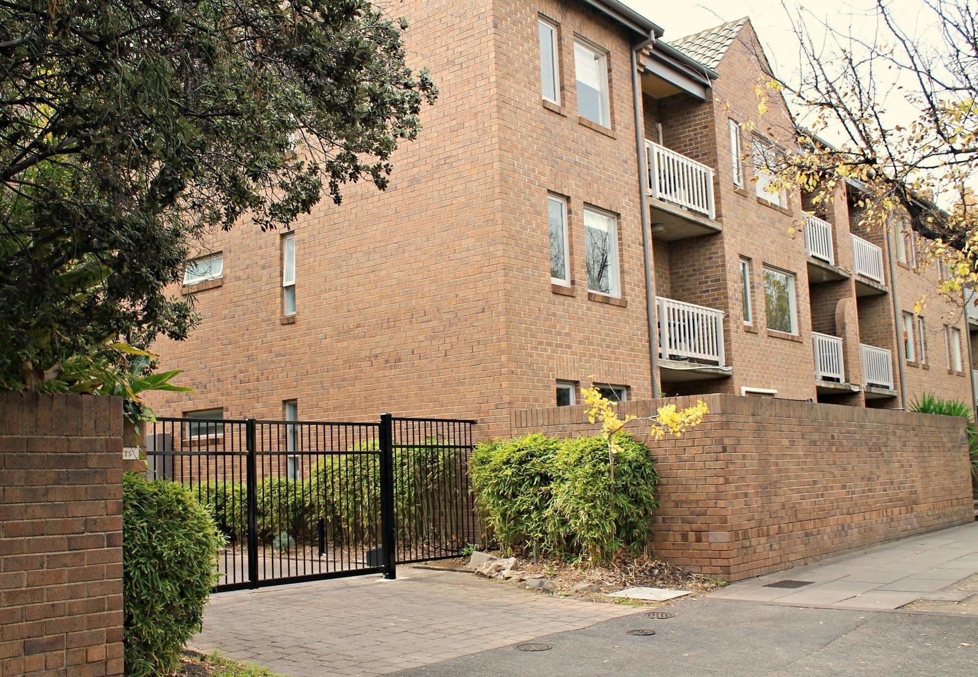 Adelaide Dress Circle Apartments - Archer Street Екстер'єр фото